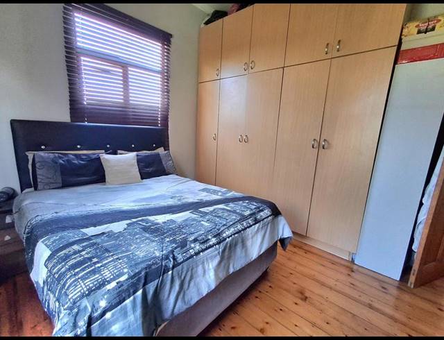 6 BEDROOM HOUSE FOR SALE IN DOONSIDE